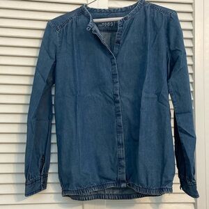 Gap denim button down shirt